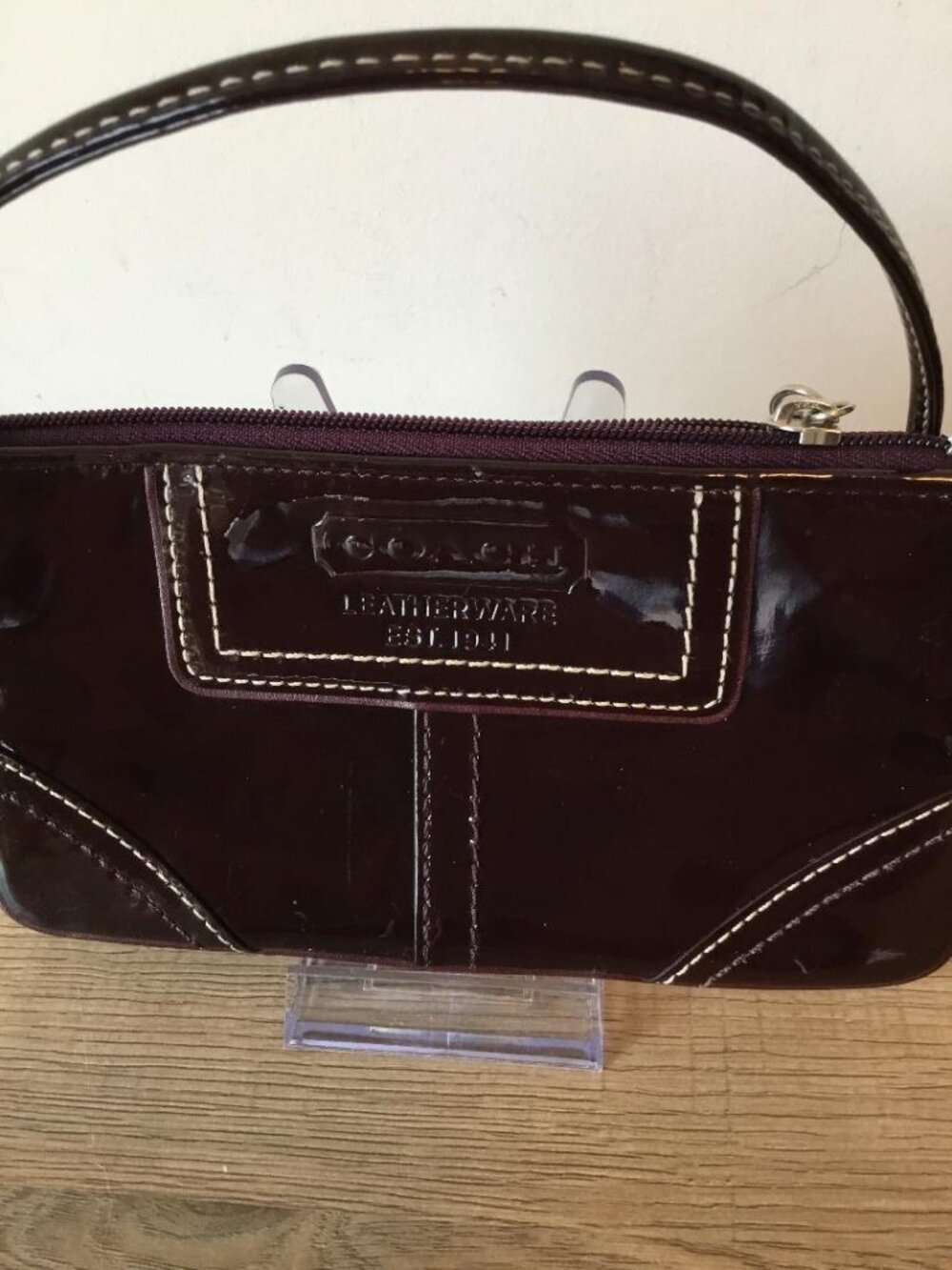 Vintage Coach Patent Leather Wristlet Dark Burgundy, Contrast Stitching - Picture 2 of 8